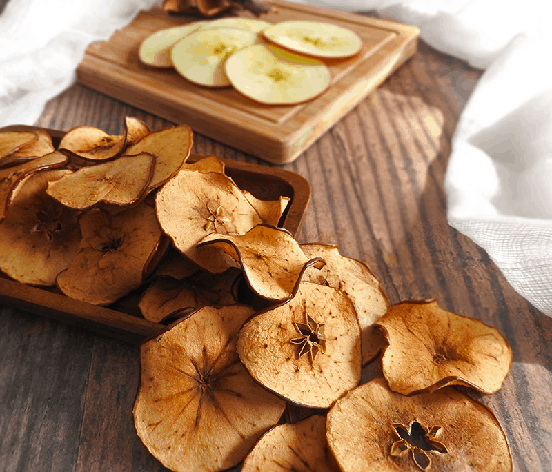 Apple Cinnamon Crisps