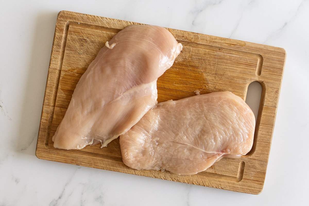 How to prepare chicken breasts for burgers